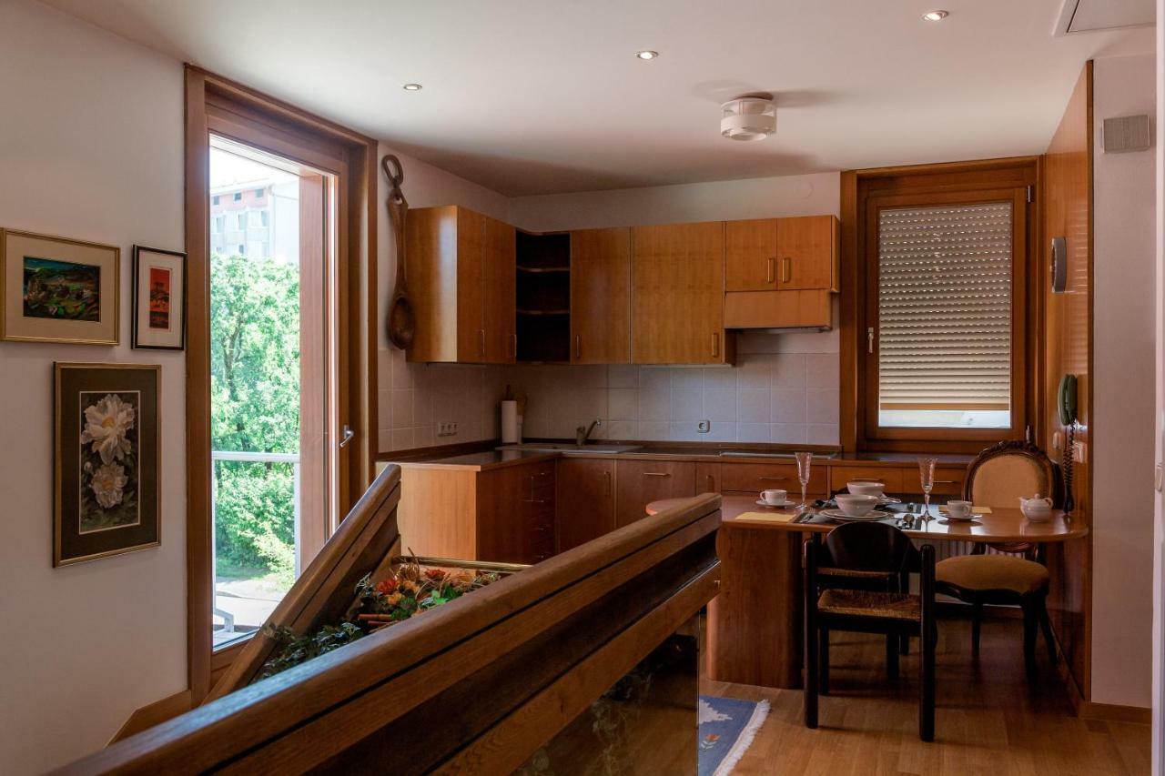Rozna Dolina Apartment Ljubljana Ngoại thất bức ảnh